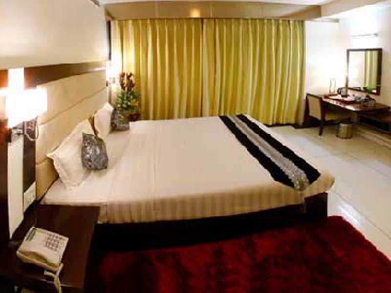 גורגאון The Grand Hotel Bizzotel מראה חיצוני תמונה