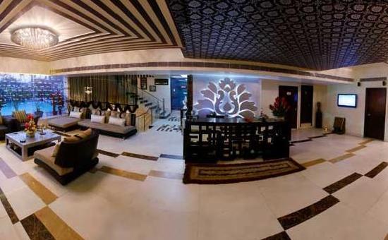 גורגאון The Grand Hotel Bizzotel מראה חיצוני תמונה