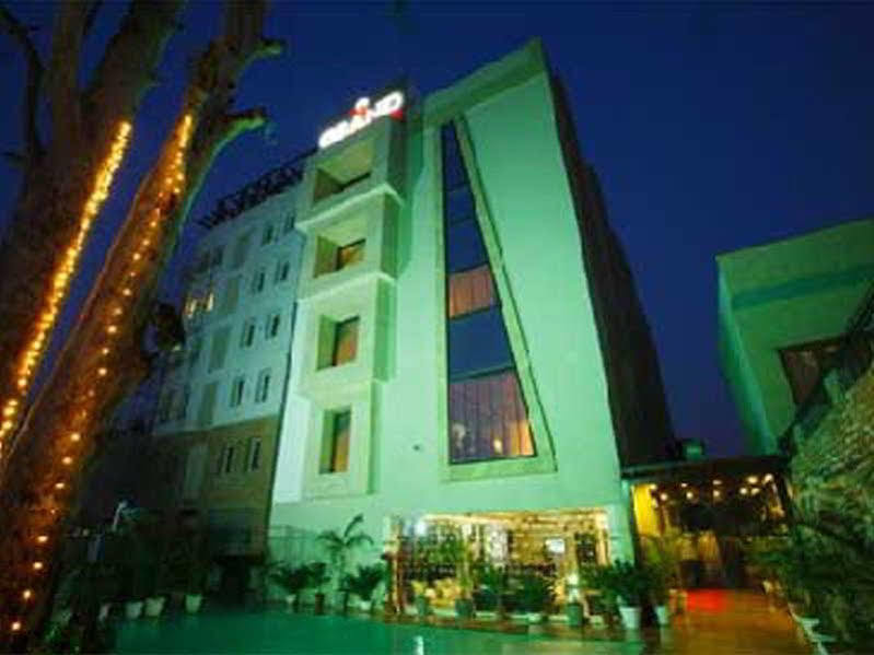 גורגאון The Grand Hotel Bizzotel מראה חיצוני תמונה